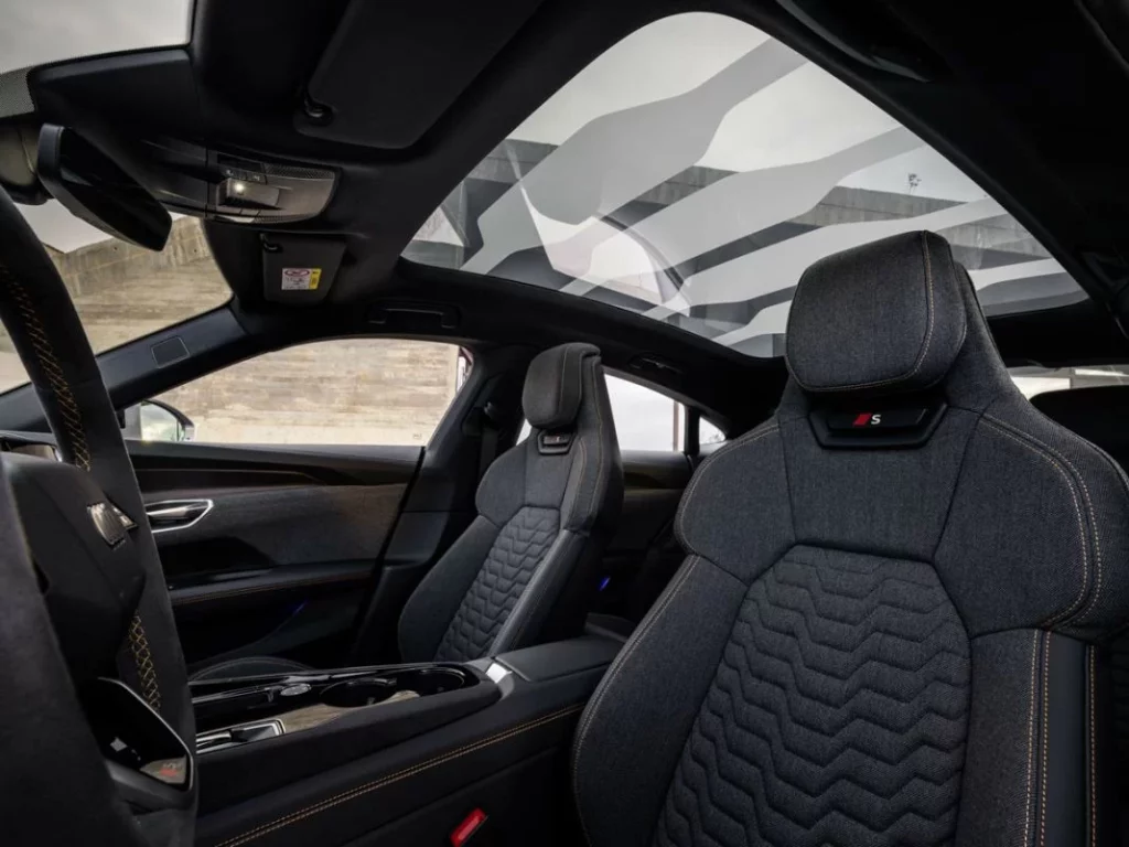 Audi renueva el e-tron GT... Y lo corona con el primer RS Performance 30 Motor16 AUDI S ETRON GT 9 Motor16