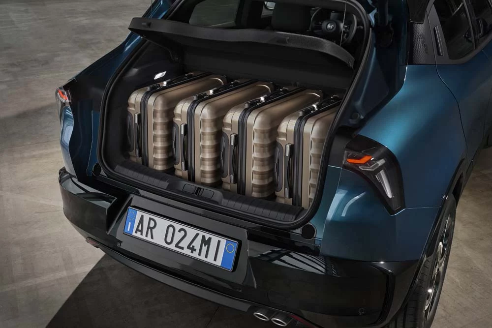 Alfa Romeo Junior: así queda su gama y precios para España 26 Motor16 Alfa Romeo Junior 22 Motor16