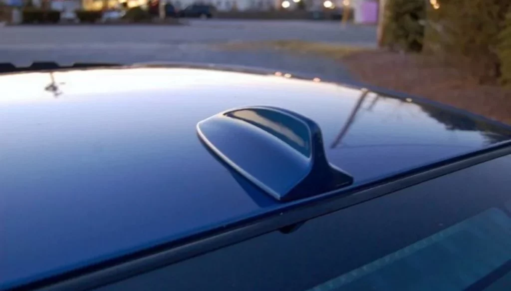De ser un elemento de culto en los BMW a convertirse en un quebradero de cabeza de 5 millones 1 Motor16 ¿Cómo fue la demanda que sufrió BMW por su antena en forma de aleta de tiburón?
