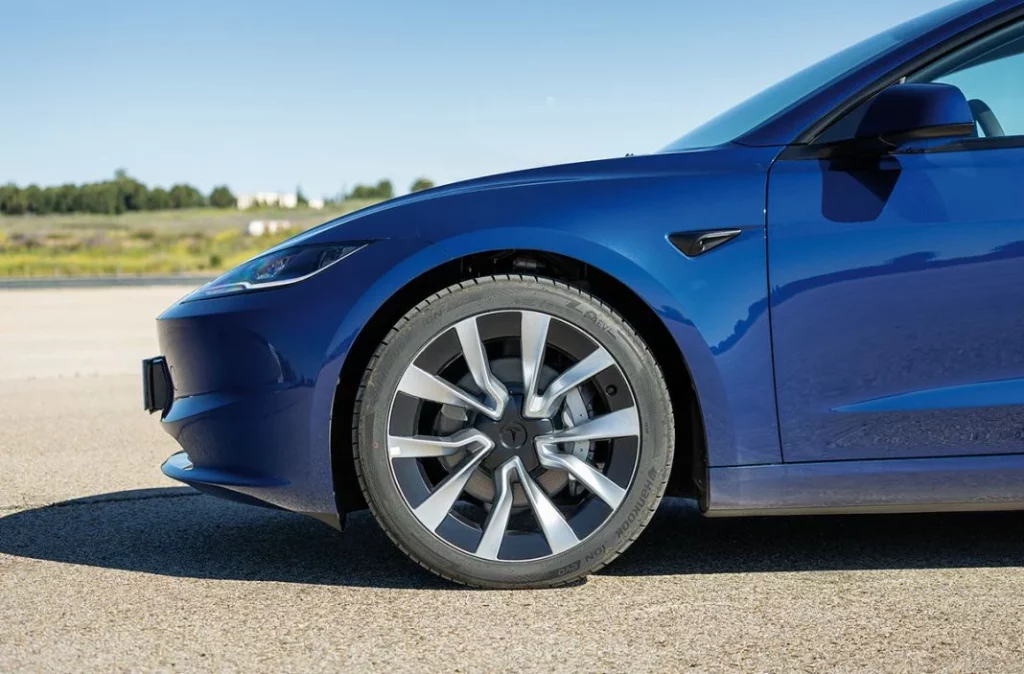Comparativa BYD Seal vs Tesla Model 3 2 Motor16