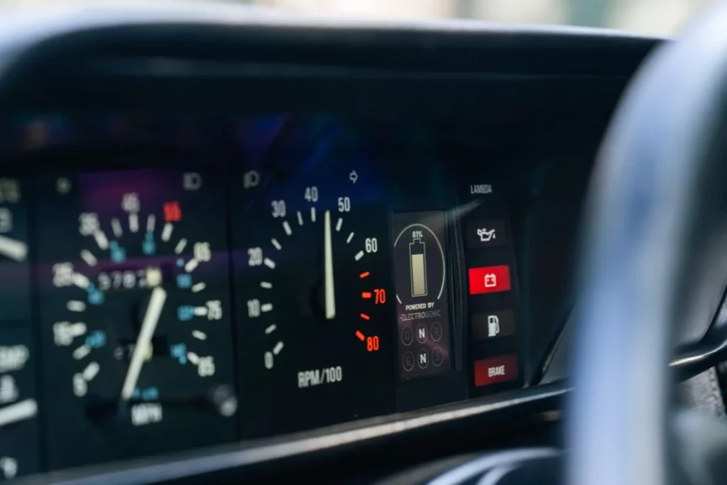 Electrogenic DeLorean dmc 12 electrico 29 Motor16