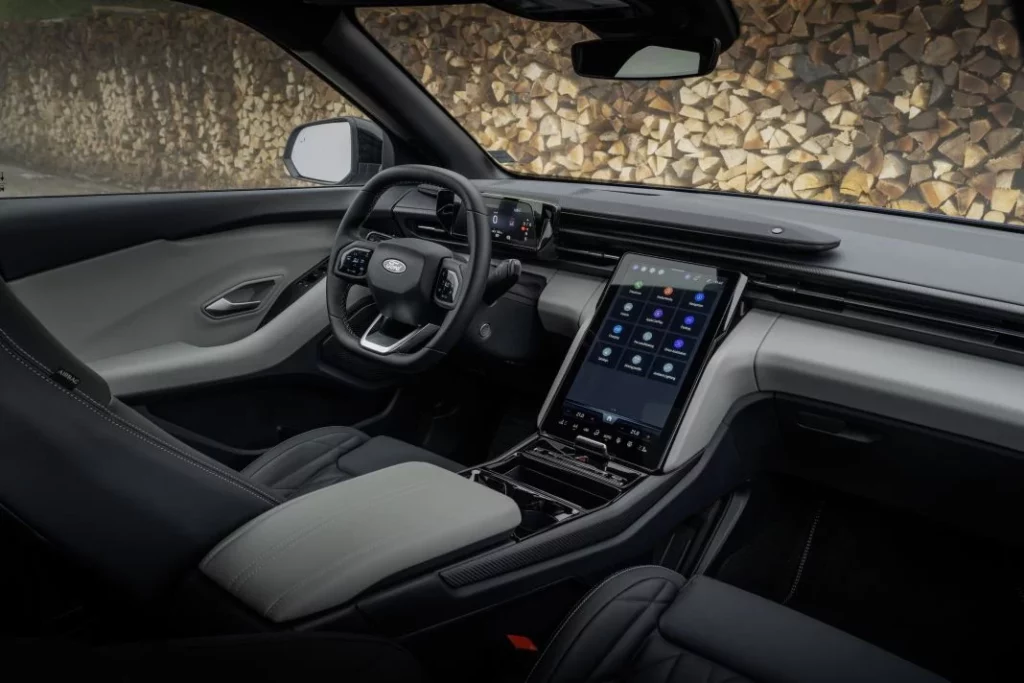 Primera prueba del nuevo Ford Explorer: Un SUV eléctrico muy europeo 14 Motor16 Explorer Dual Electric Extended 085 Motor16