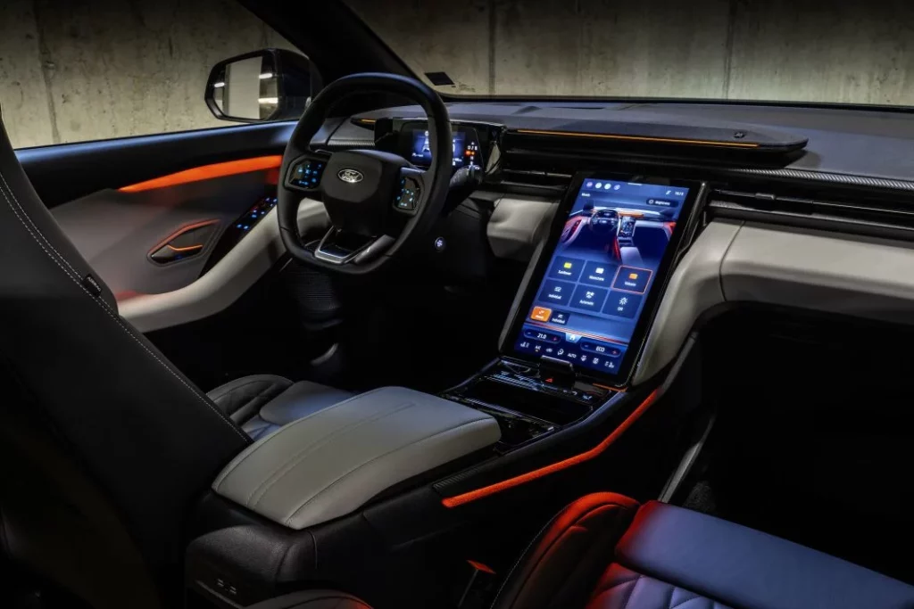 El importante premio que acaba de ganar el Ford Explorer 2 Motor16 Explorer Dual Electric Extended 103 Motor16