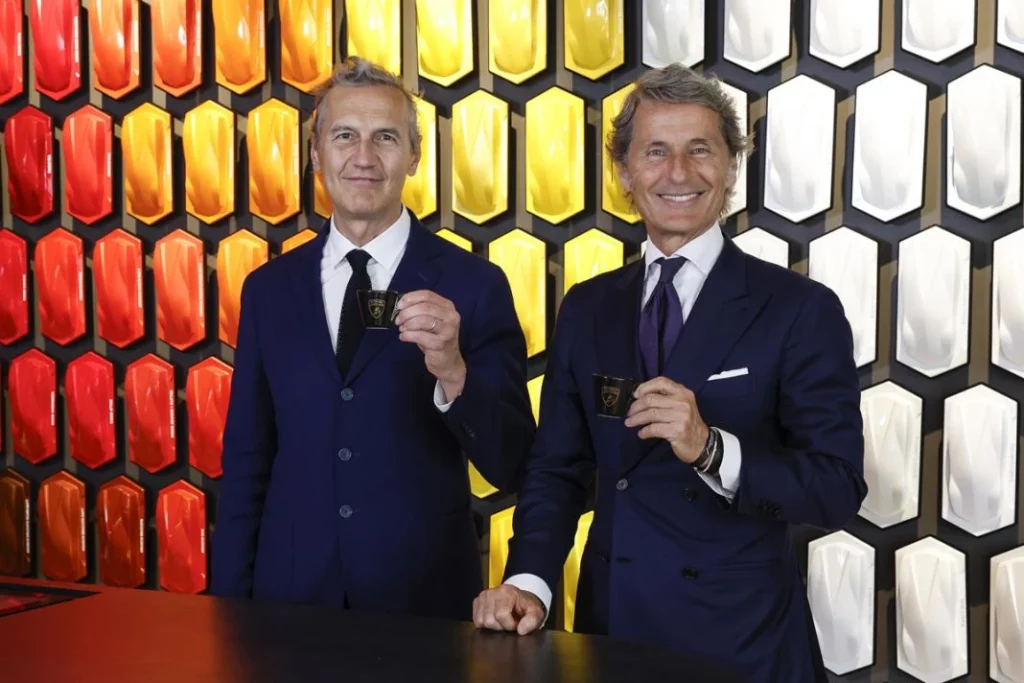 ¿Café y coches? Esto es lo que une a Lamborghini con Lavazza 5 Motor16 Lavazza y Lamborghini1 Motor16