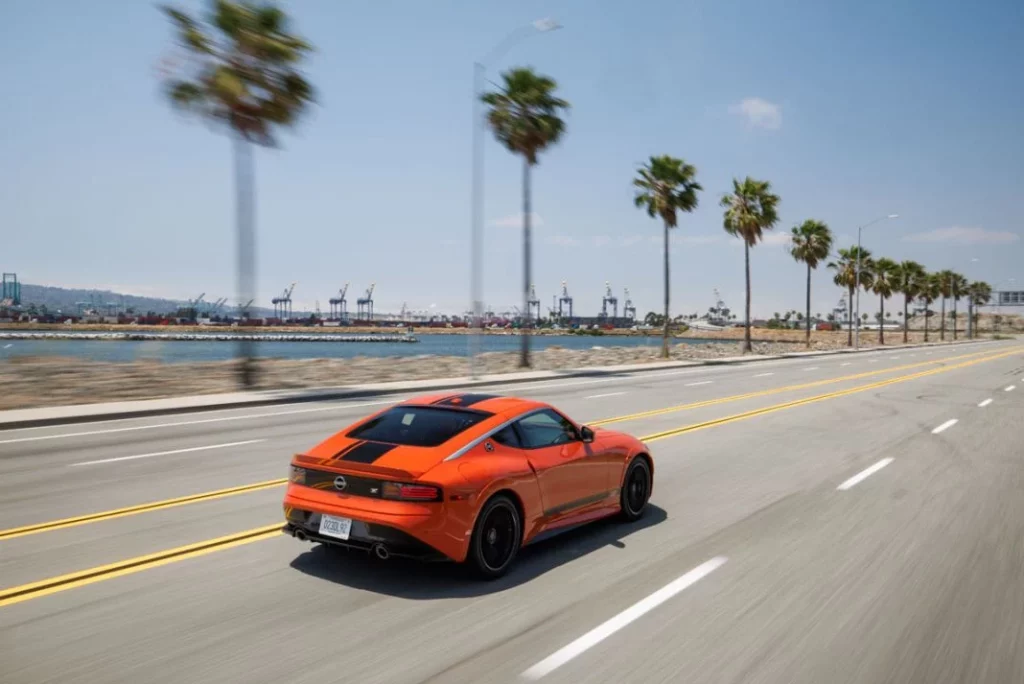 El coche con el que Nissan celebra los 55 años del Z 17 Motor16 NISSAN Z HERITAGE EDITION 15 Motor16