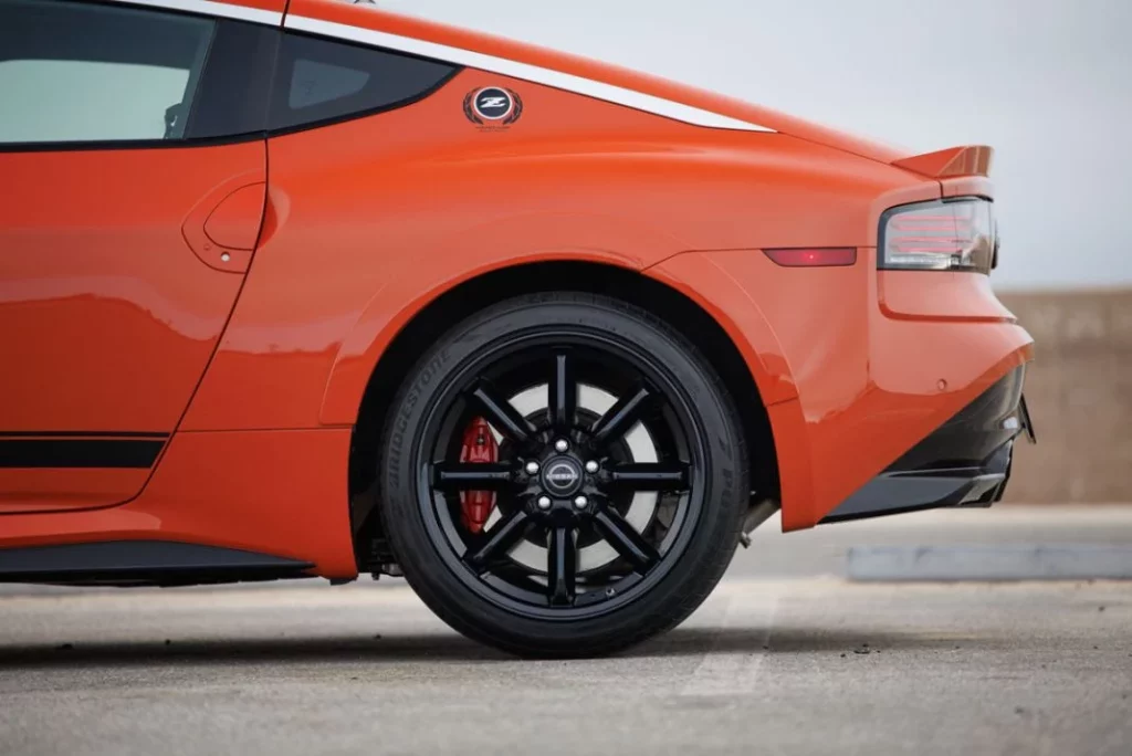 El coche con el que Nissan celebra los 55 años del Z 10 Motor16 NISSAN Z HERITAGE EDITION 8 Motor16