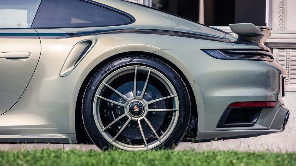 Porsche Exclusive Manufaktur o cuando la marca crea modelos únicos 14 Motor16 Porsche 911 Turbo S Coupe Sonderwunsch 5 Motor16