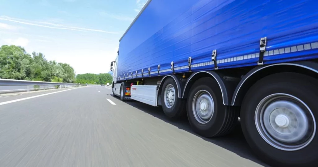 Ruedas gemelas camiones 6 Motor16