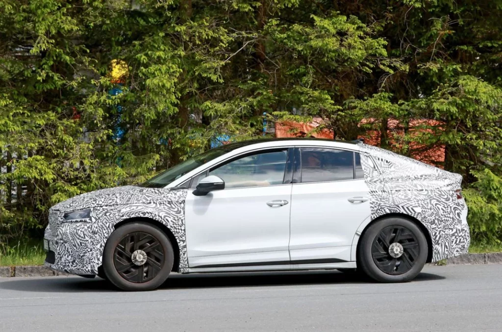 Skoda prepara la actualización del Enyaq 14 Motor16 Skoda Enyaq Coupe facelift 11 Motor16