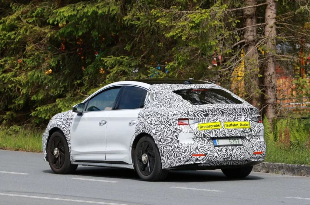 Skoda prepara la actualización del Enyaq 1 Motor16 Skoda Enyaq Coupe facelift 16 Motor16