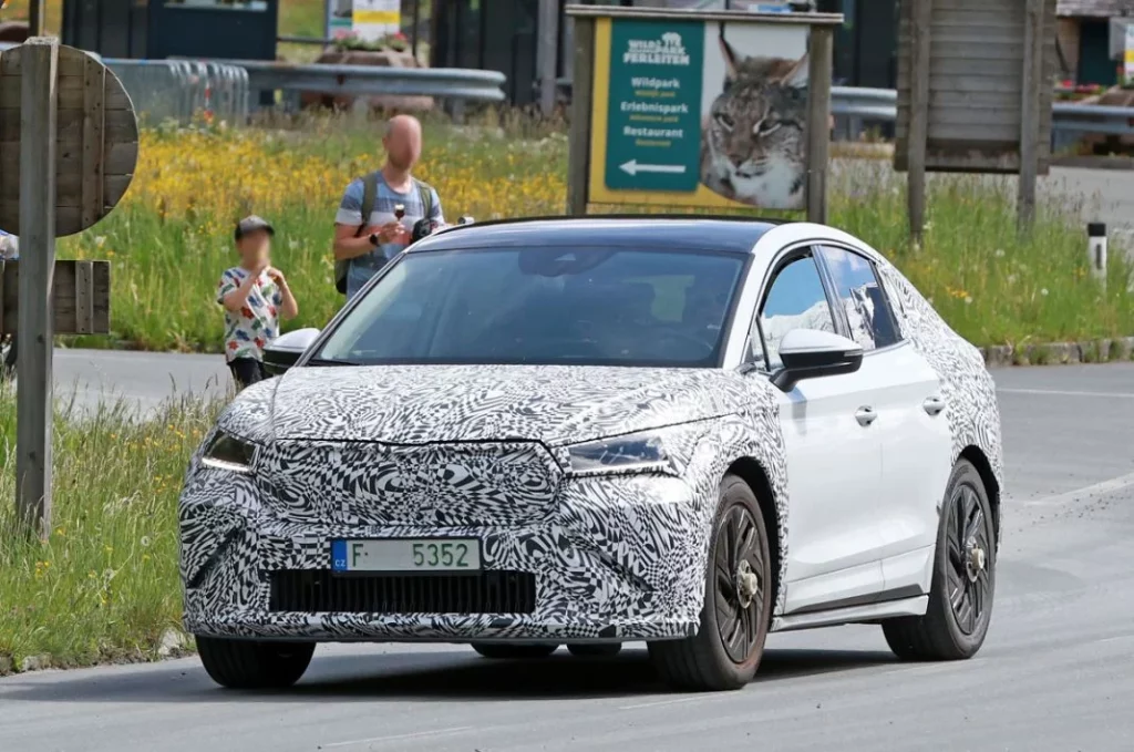 Skoda prepara la actualización del Enyaq 6 Motor16 Skoda Enyaq Coupe facelift 3 Motor16