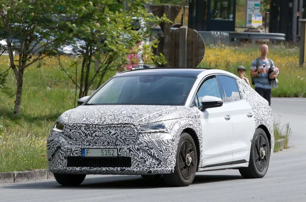Skoda prepara la actualización del Enyaq 7 Motor16 Skoda Enyaq Coupe facelift 4 Motor16