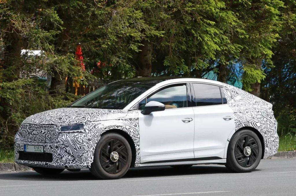 Skoda prepara la actualización del Enyaq 12 Motor16 Skoda Enyaq Coupe facelift 9 Motor16