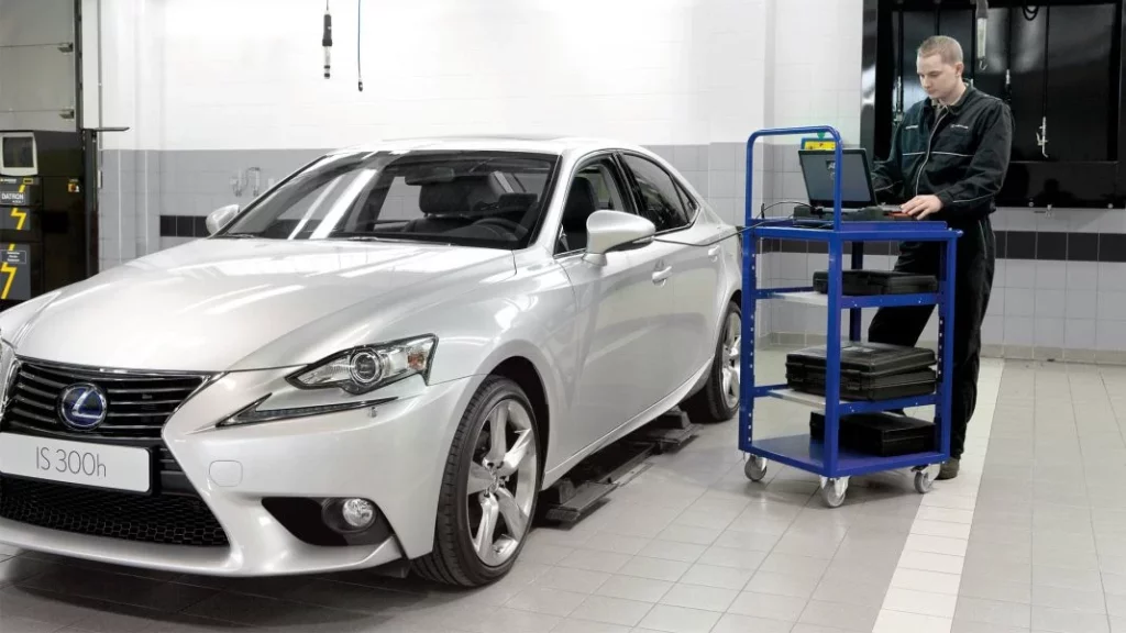 Taller Lexus Motor16