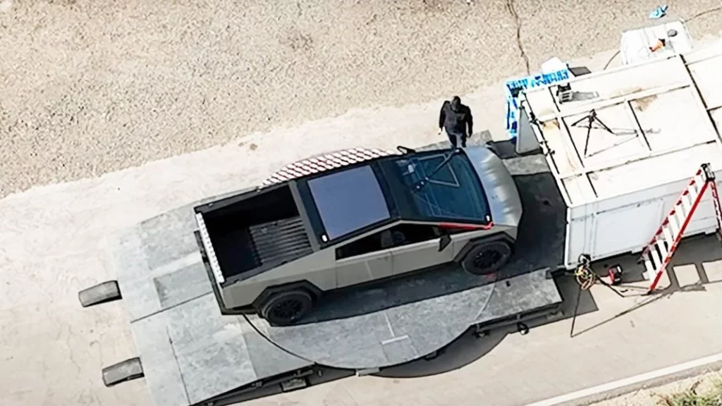 El componente del Tesla Cybertruck que más dolores de cabeza le dio a Elon Musk ahora hay que revisarlo porque no funciona 2 Motor16 Los problemas que les trajo este error a los dueños de un Tesla Cybertruck