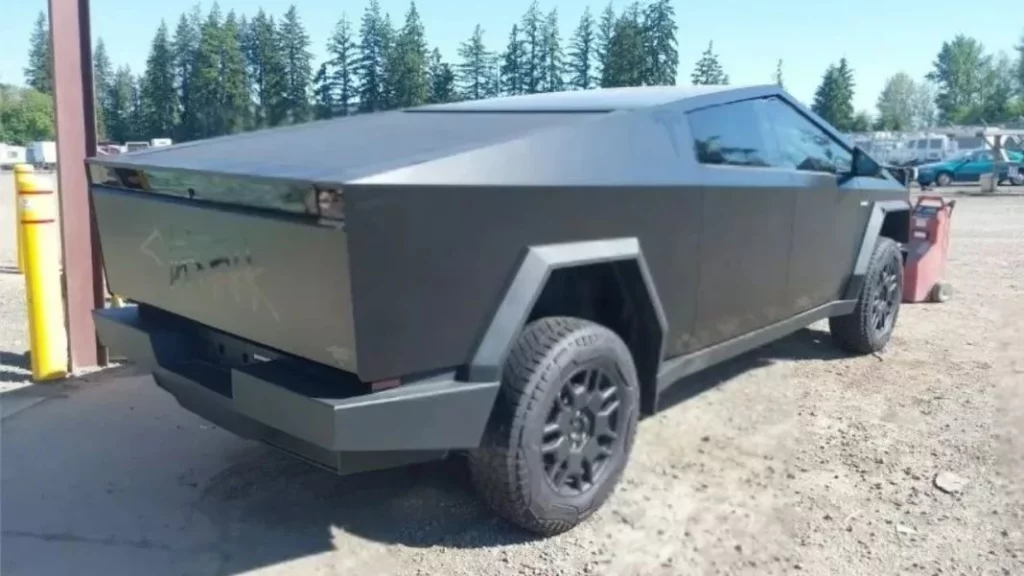 Comprar un Tesla Cybertruck nunca fue tan barato… Aunque hay letra pequeña 2 Motor16 ¿Es una buena idea comprar estos Tesla Cybertruck?