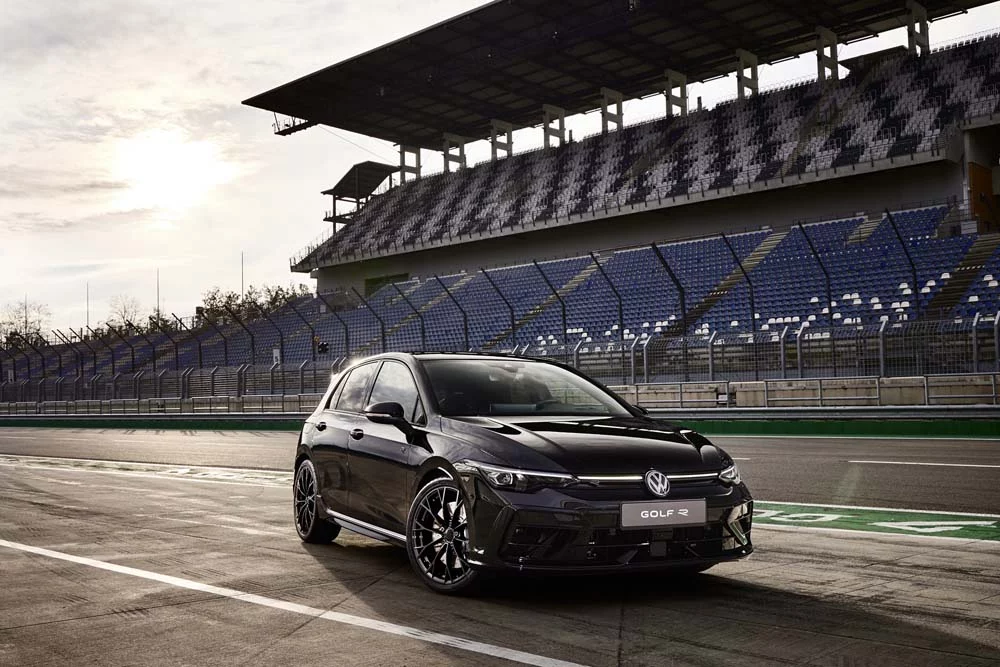 Volkswagen Golf R 333 CV 4 Motor16