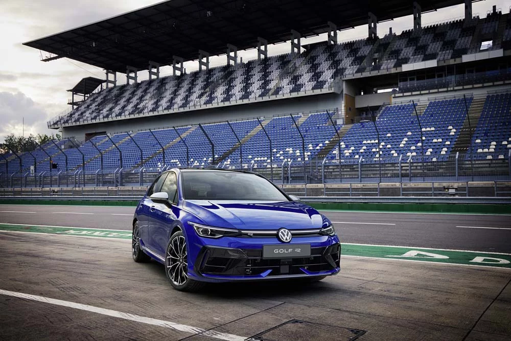 Volkswagen Golf R 333 CV 6 Motor16