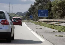 El insólito movimiento de la DGT por vacaciones: Esta es la primera autopista por la que puedes circular por su arcén