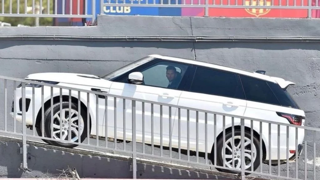 ¿Cuáles son los otros vehículos que Lionel Messi se dejó en Barcelona?