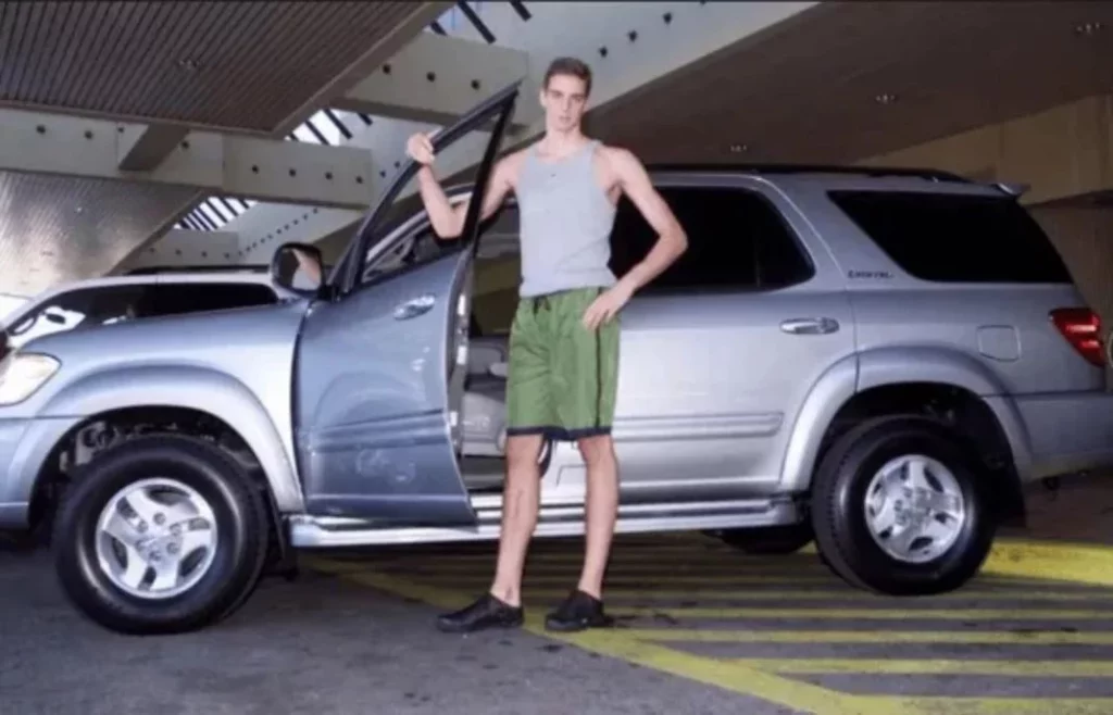 El enorme pick-up que Pau Gasol se debió comprar porque no entraba en otros coches 1 Motor16 ¿Cuál es el coche que adquirió Pau Gasol?