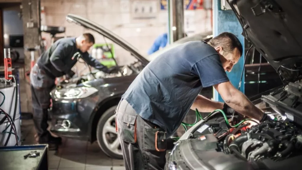 'Trampas, ñapas, timadas...' Un ex trabajador de un taller multimarca se queda a gusto con estas perlitas 1 Motor16 taller