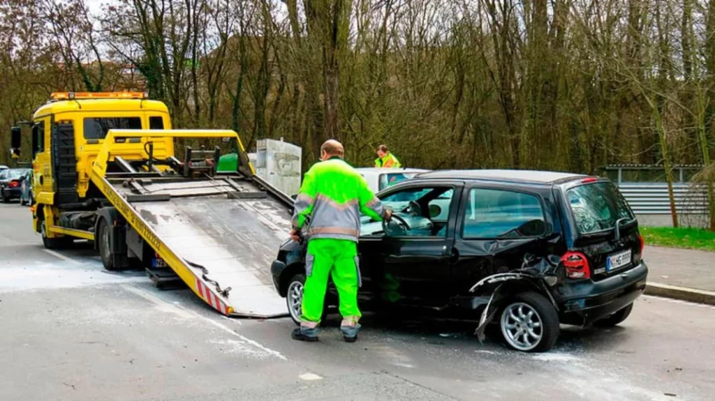 Incidence APP, la nueva aplicación para avisar rápidamente a la aseguradora y servicios de emergencia 4 Motor16 gruista accidente turismo Motor16