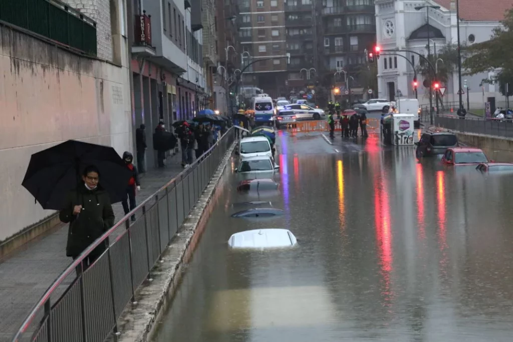 Los 'tips' que debes seguir si tu coche se ha inundado con las lluvias 2 Motor16 cuidado