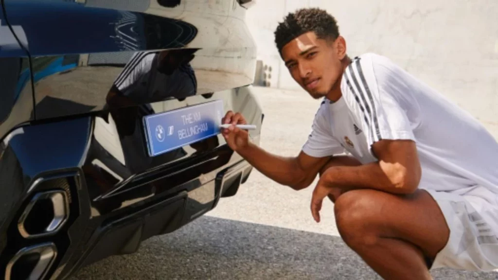El motivo por el que Kylian Mbappé no conducirá el coche que el Real Madrid le va a regalar 2 Motor16 Un caso similar al de Kylian Mbappé en el Real Madrid.