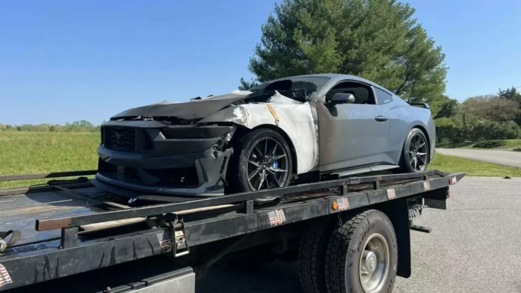 El nuevo Mustang que se incendia si metes mal un cambio mientras conduces 2 Motor16 ¿Cuál fue la respuesta de Ford por parte del error de Mustang?