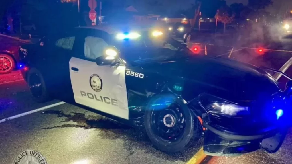Al modo ‘self-drive’ de los Tesla Model S no le gustan nada los coches de policía 2 Motor16 Los daños que causó el self-drive del Tesla Model S