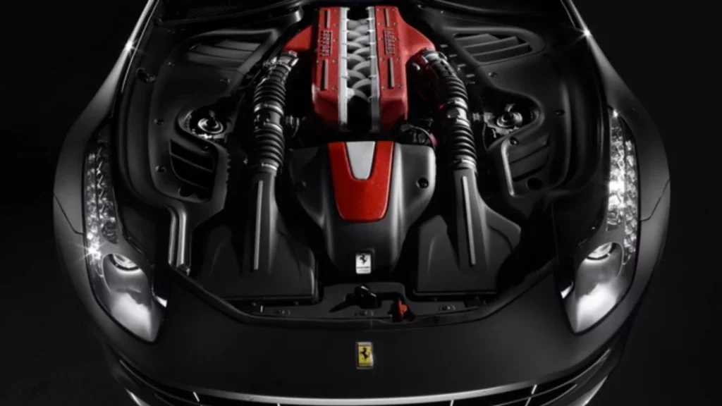 El truco que Ferrari se saca de la manga para que sus V12 sean inmortales 2 Motor16 Ferrari no quiere dejar sus tradiciones por la modernidad