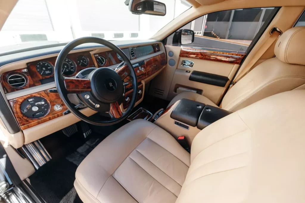 Macklemore vende su Rolls-Royce Phantom por menos de lo que cuesta un BMW Serie 7 12 Motor16 2013 Macklemore Rolls Royce Phantom EWB 10 Motor16