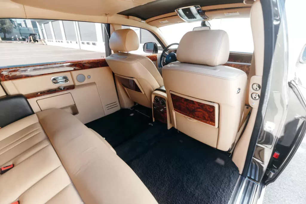 Macklemore vende su Rolls-Royce Phantom por menos de lo que cuesta un BMW Serie 7 2 Motor16 2013 Macklemore Rolls-Royce Phantom EWB. Imagen interior.