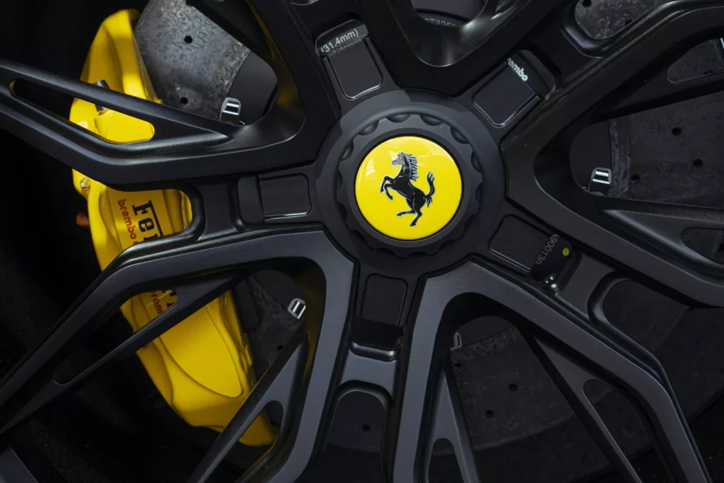 Fostla y Novitec dan un buen repaso al Ferrari Roma 16 Motor16 2024 Ferrari Roma Spider Fostla Novitec 18 Motor16