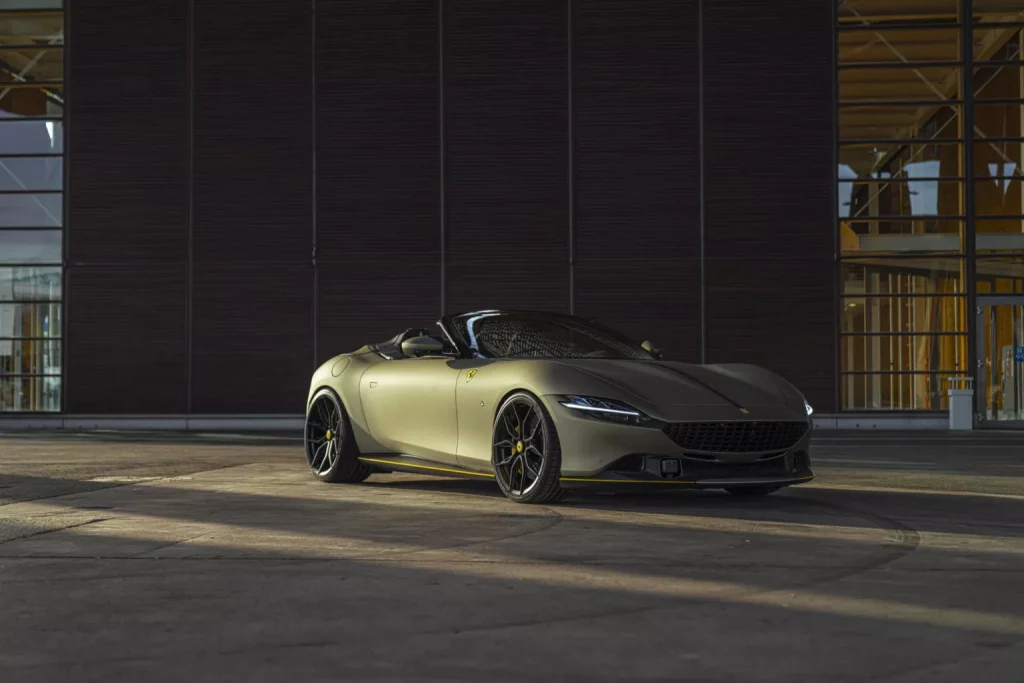 Fostla y Novitec dan un buen repaso al Ferrari Roma 3 Motor16 2024 Ferrari Roma Spider. Fostla. Novitec. Imagen exterior.