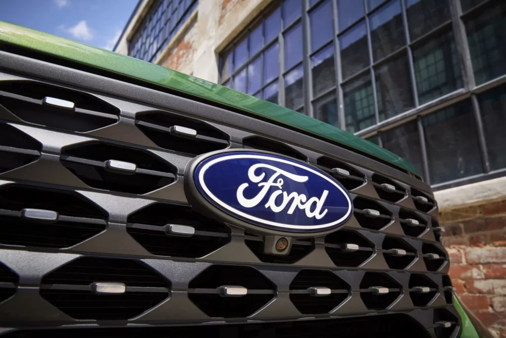 2024 Ford Maverick Lariat 4 Motor16