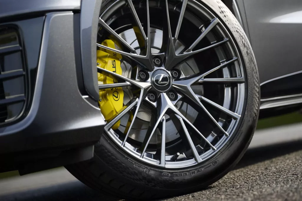 Lexus LBX Morizo RR: El Toyota GR Yaris se disfraza de picante SUV 21 Motor16 2024 Lexus LBX Morizo RR 13 Motor16