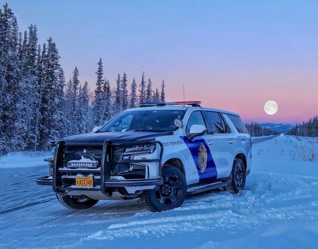 Alaska State Troopers concurso coche policia Motor16