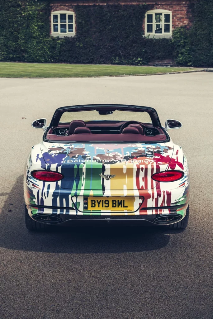 El cuarto 'Pride Car' de Bentley refleja el compromiso con la comunidad LGTBQ+ 3 Motor16 BENTLEY CONTINENTAL GTC PRIDE 5 Motor16