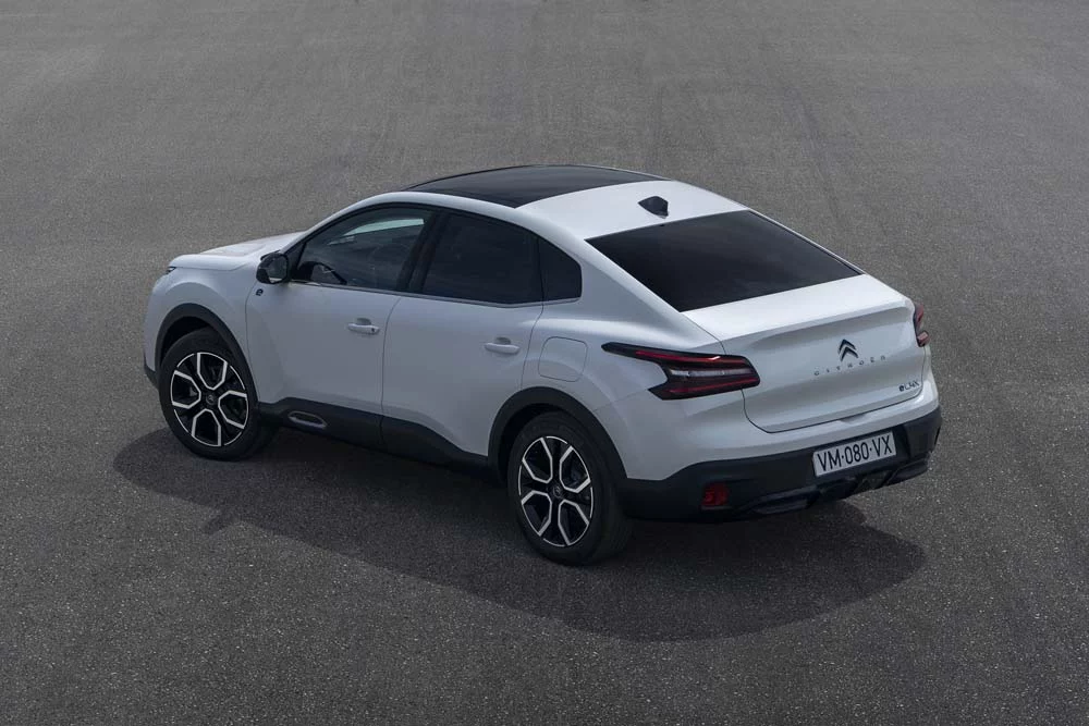 Dos décadas del Citroën C4: ¿Quién se acuerda del Xsara y la Schiffer? 8 Motor16 Citroen C4 4 Motor16