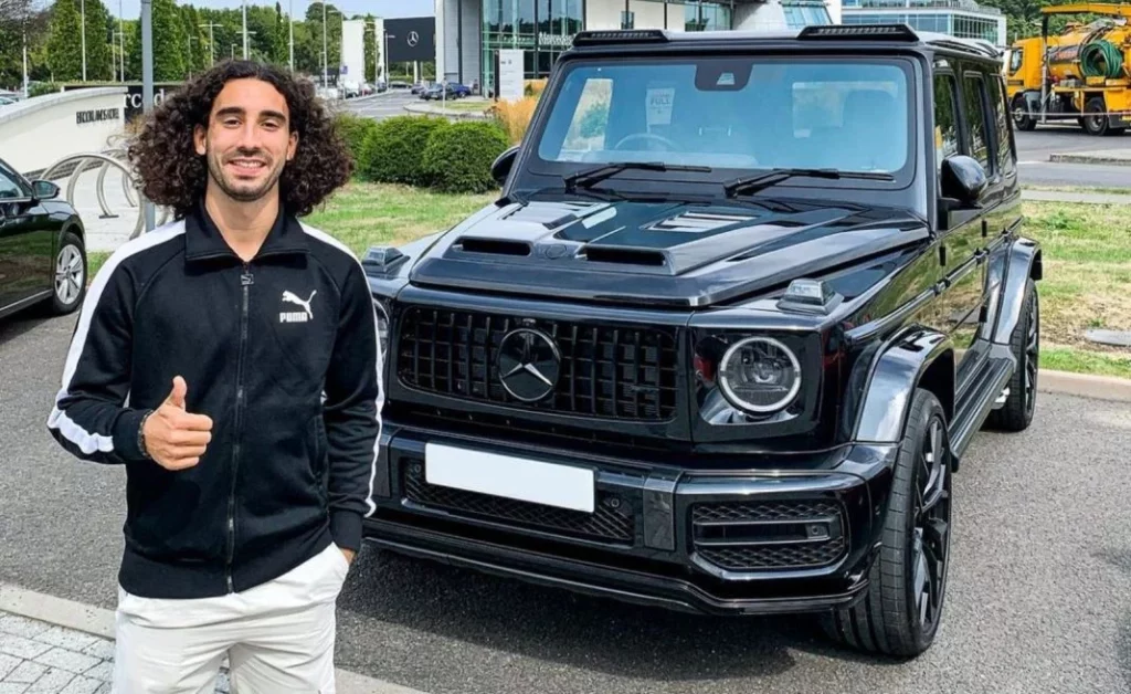 ¿Cuál es el coche que adquirió Marc Cucurella?