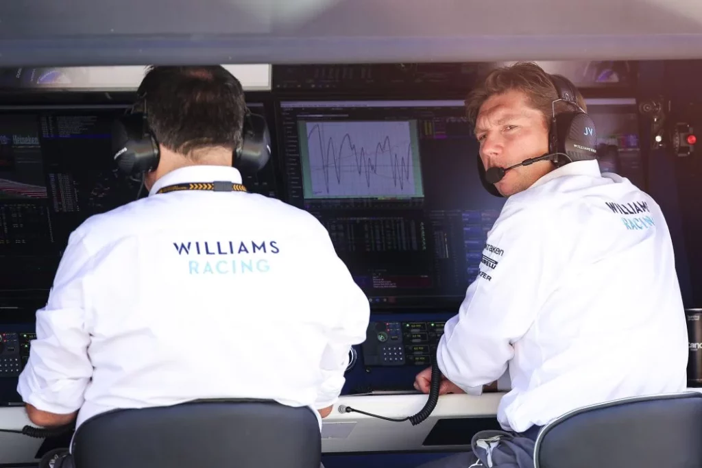 Así convenció Williams, uno de los patitos feos de la parrilla, a Carlos Sainz 2 Motor16 EuropaPress 6098354 vowles james team principal of williams racing portrait during the formula Motor16