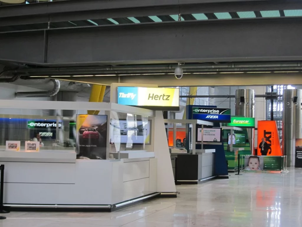 EuropaPress mostradores empresas alquiler coches aeropuerto barajas Motor16