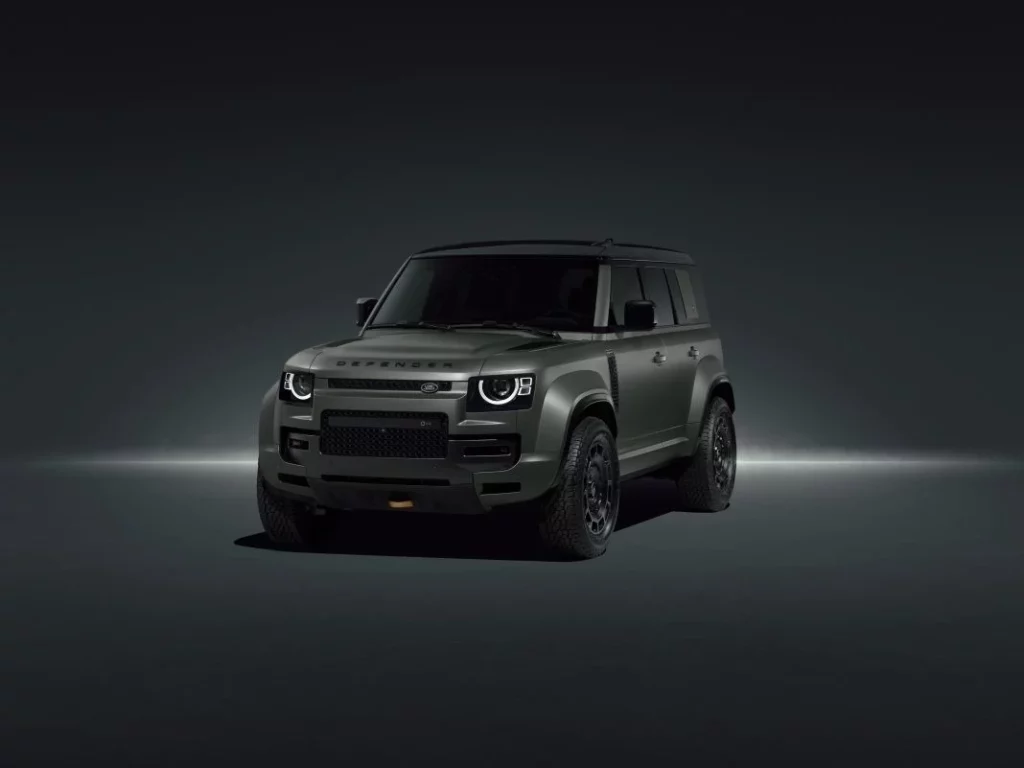 Presentado el Land Rover Defender OCTA: 635 CV para el Defender más bestia de la historia 16 Motor16 Land Rover Defender OCTA 2025 14 Motor16