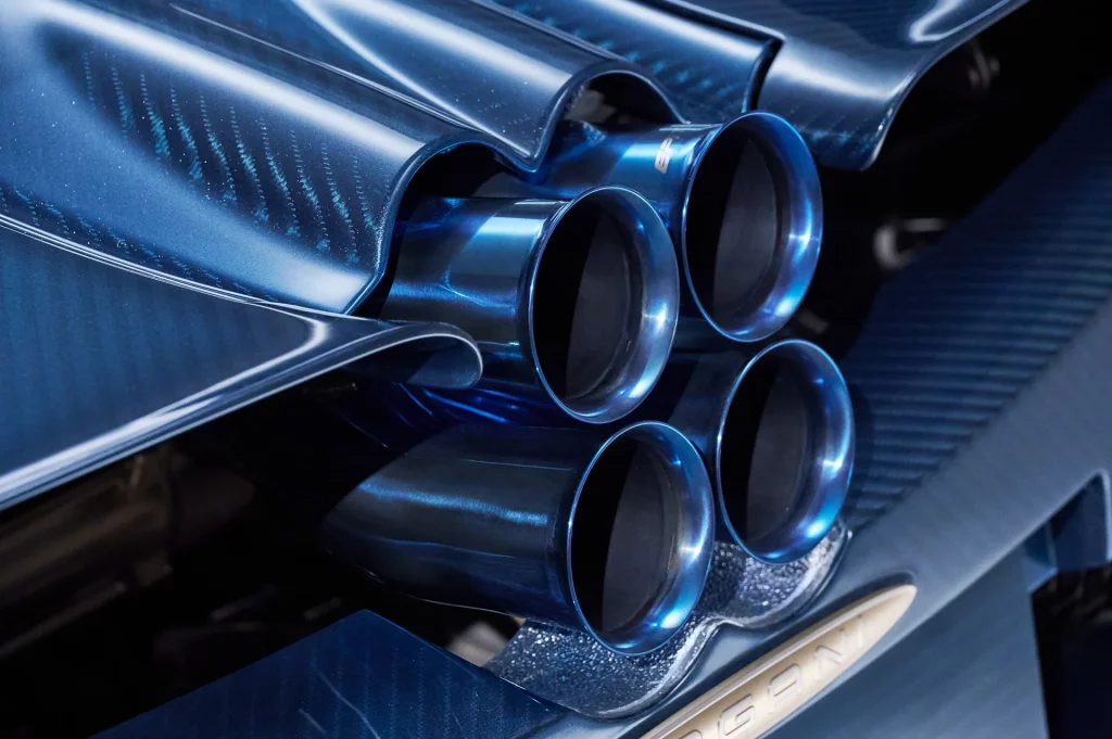 Pagani rompe moldes: presenta su primer modelo con cambio manual 16 Motor16 PAGANI HUAYRA EPITOME 12 Motor16