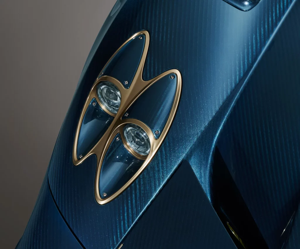 Pagani rompe moldes: presenta su primer modelo con cambio manual 13 Motor16 PAGANI HUAYRA EPITOME 9 Motor16