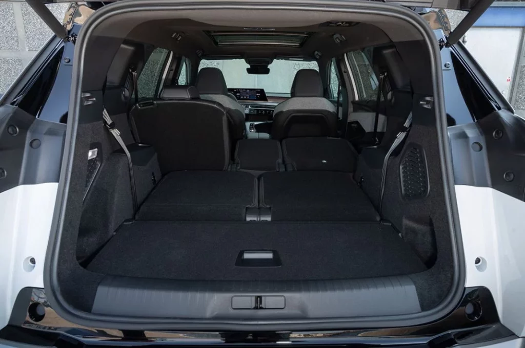 Peugeot E 5008 prueba 11 Motor16