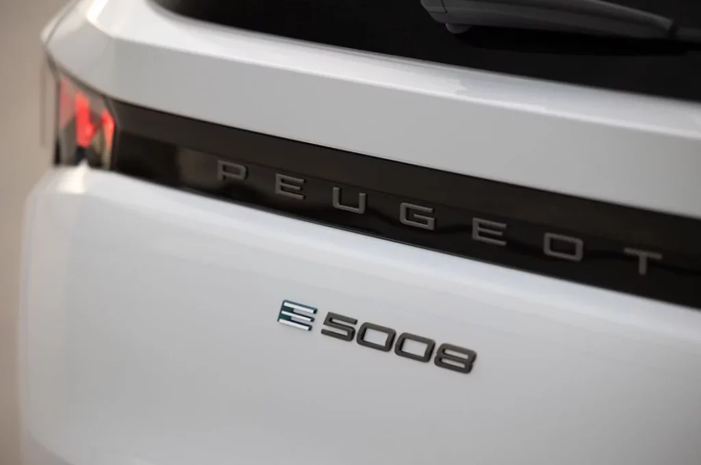 Peugeot E 5008 prueba 21 Motor16