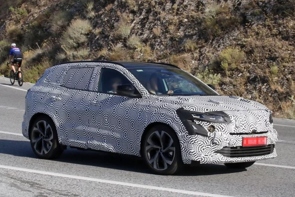 El nuevo Renault Austral ya está en la carretera 8 Motor16 Renault Austral facelift 5 Motor16